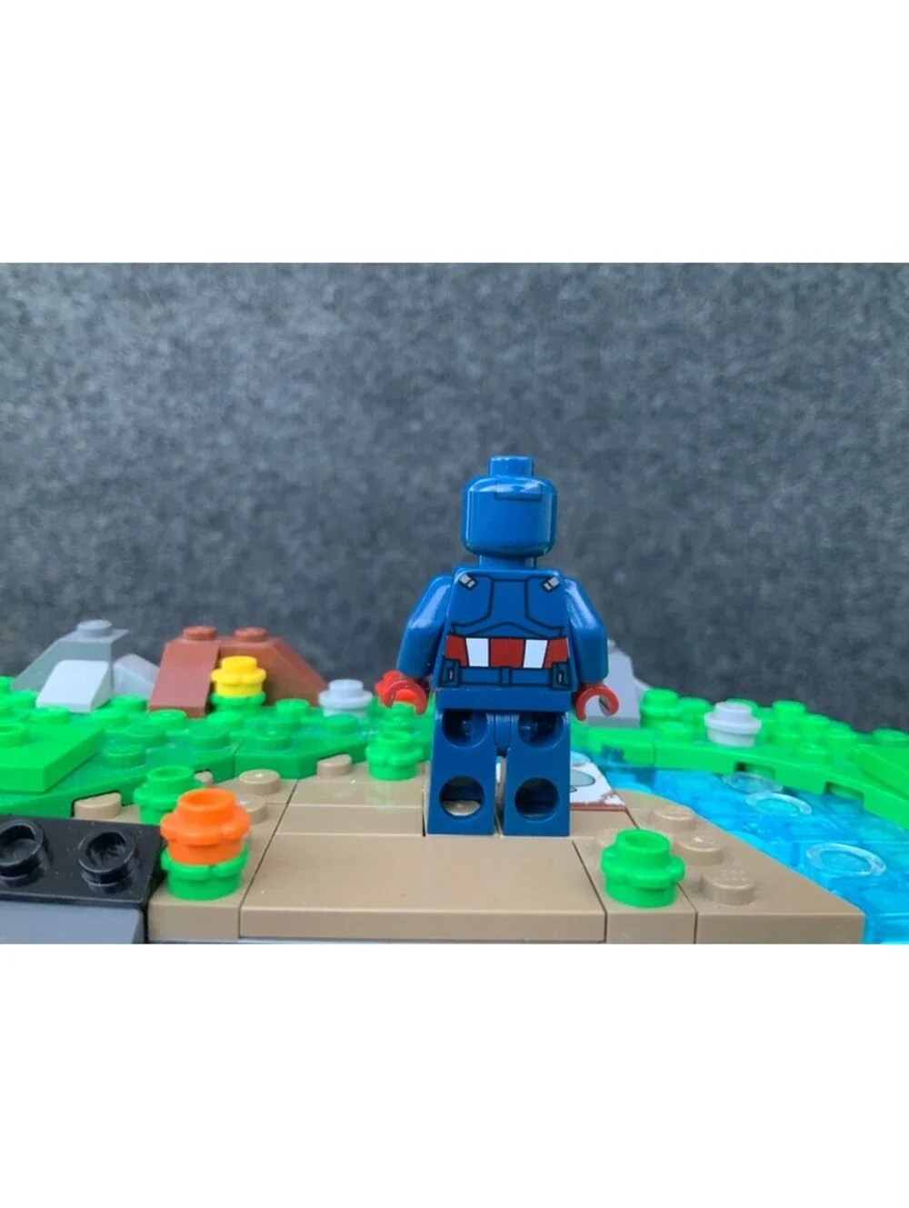 LEGO Captain America sh0014 Marvel Minifigure Dark Blue